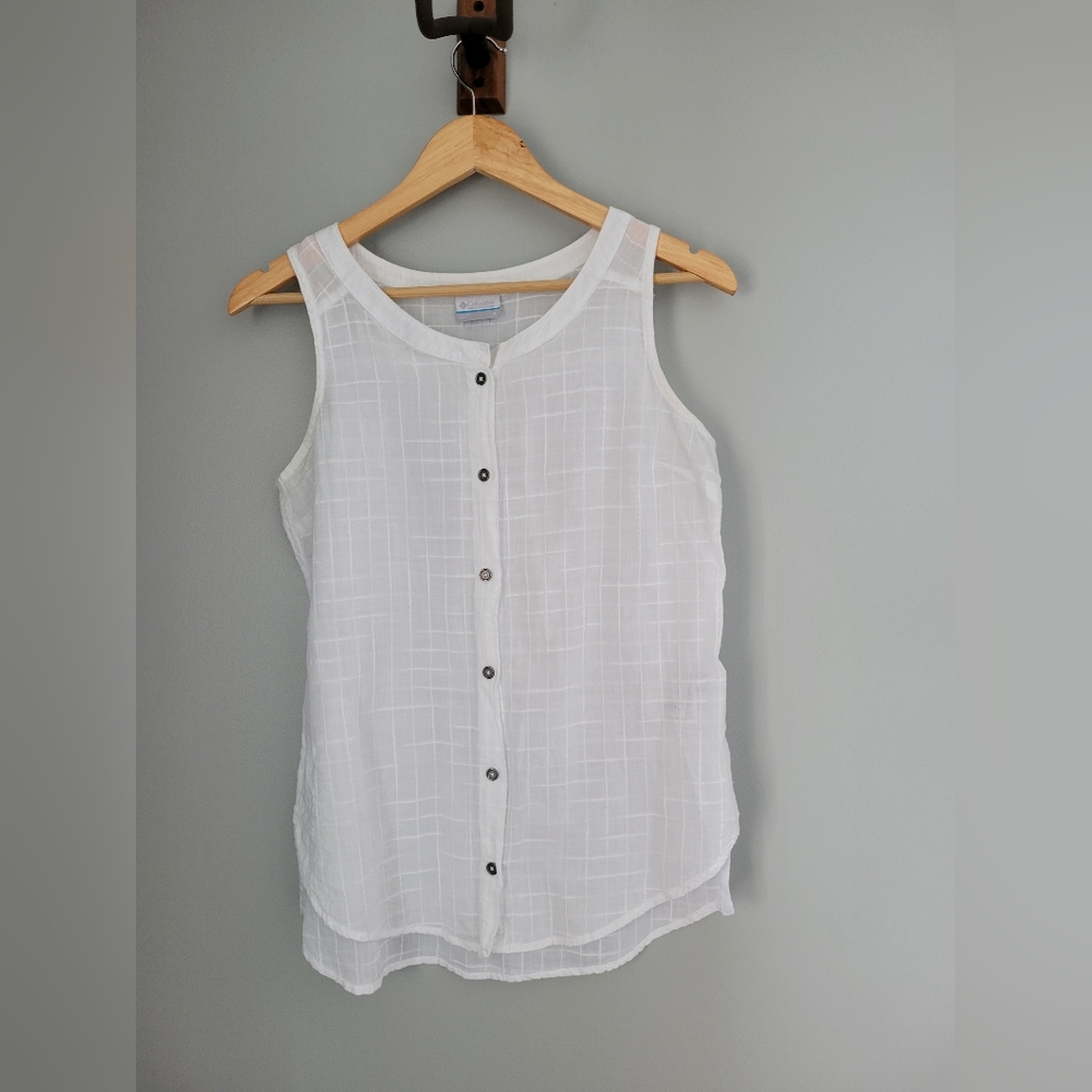 Columbia Womens Size S Button Up Tank White